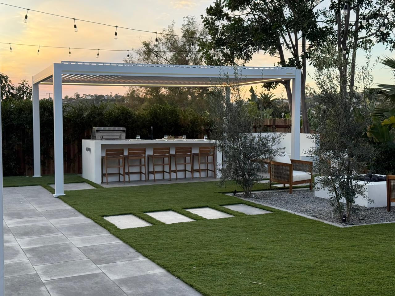 Villa Pergola 2.0 Above outdoor Kitchen